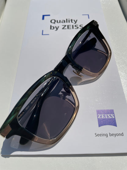 ZEISS Clear Photochromic Lenses, 1.67 Inner Aspheric Design, Available with or without Prescription, Plastic, Blue Light Blocking, UV420 Filtering, Platinum Coating, Pair of 2